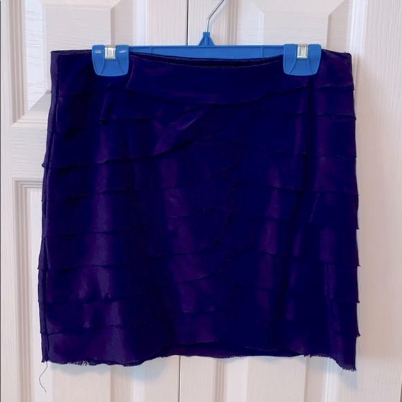 🔥3/$10🔥 100% silk layered skirt - Picture 2 of 2